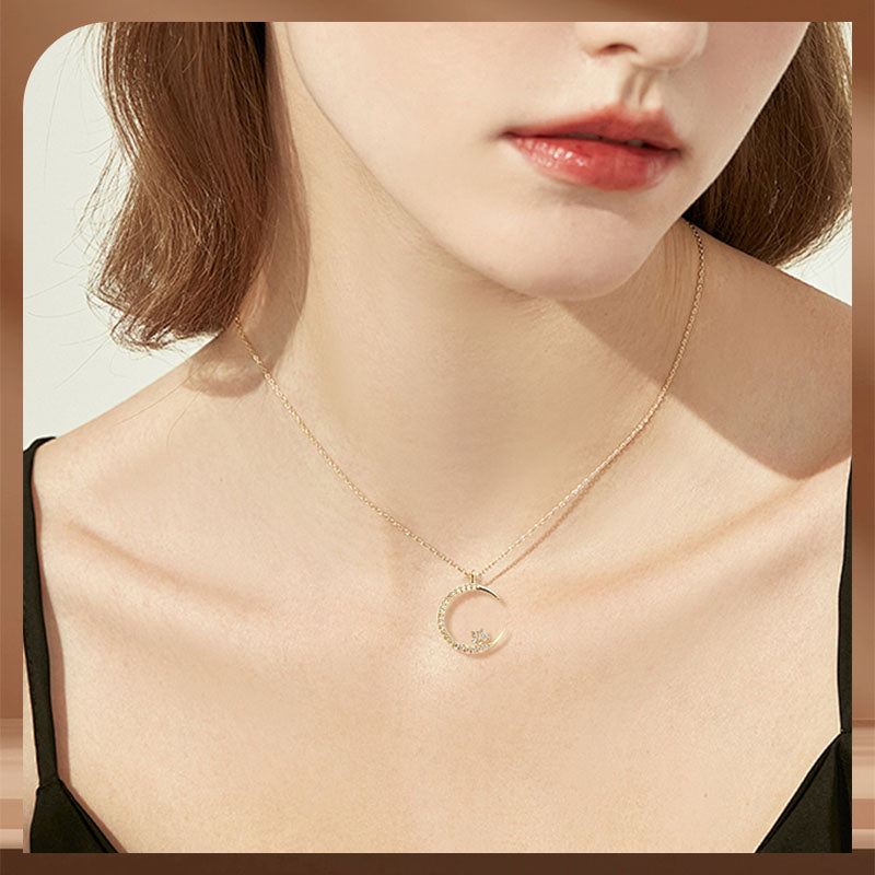 Collar Brillante con Luna Y Estrellas